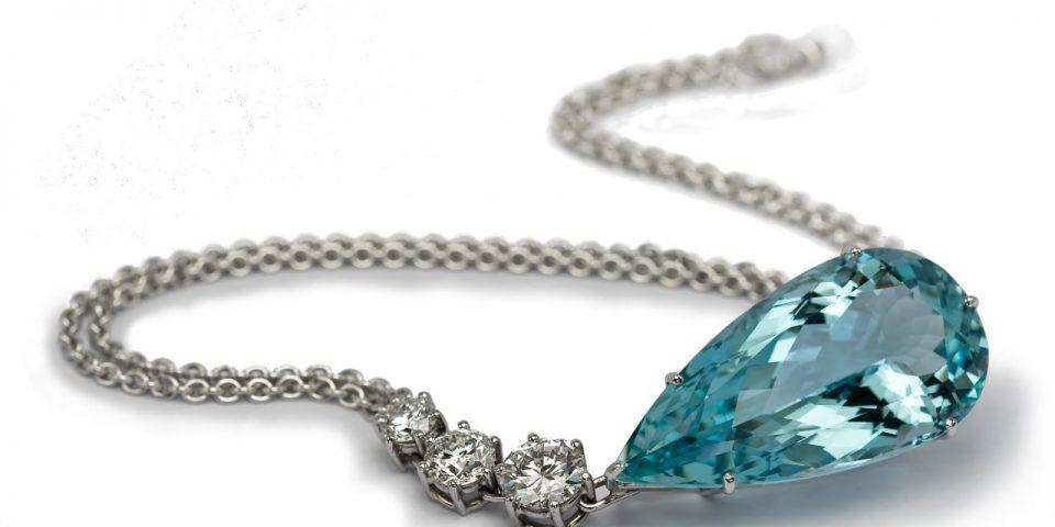 Aquamarine Pendant in White Gold 18k image 0