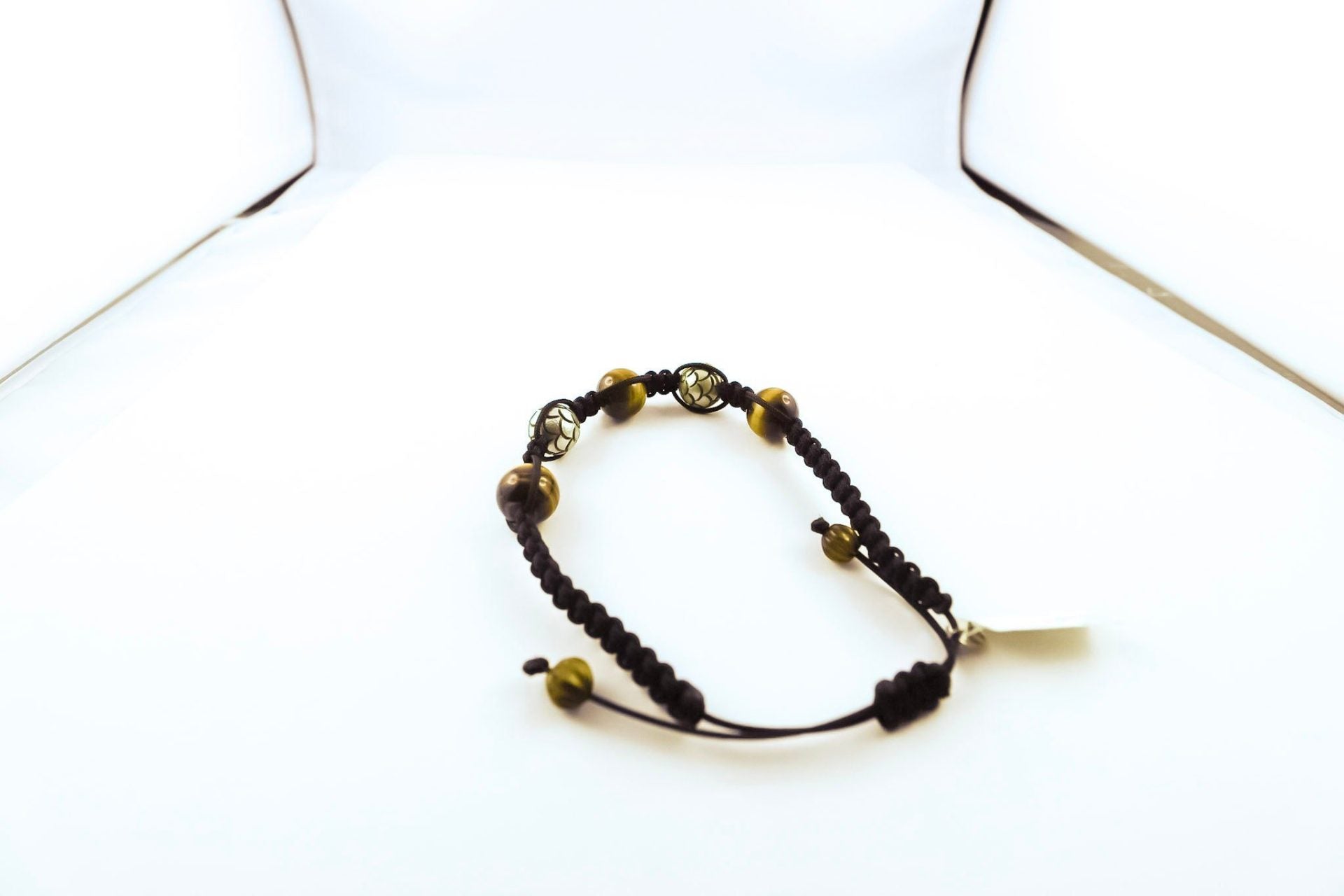 Tahiti Pearls and Tiger Eye White Gold Bracelet image 1
