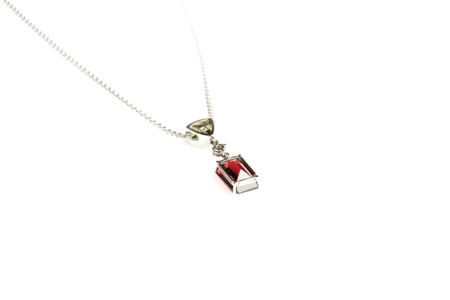 Tsavorite & Garnet Pendant in White Gold 18K image 4